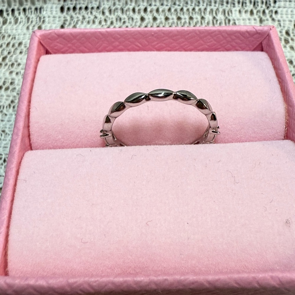 NWT Swarovski Marquise Zirconia Ring - Picture 4 of 11